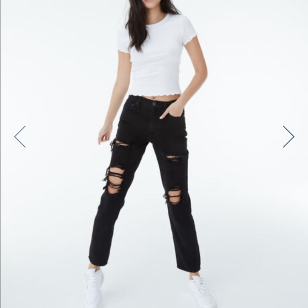 NEW Aeropostale Distressed High Rise Mom Jeans, Size 2, Black